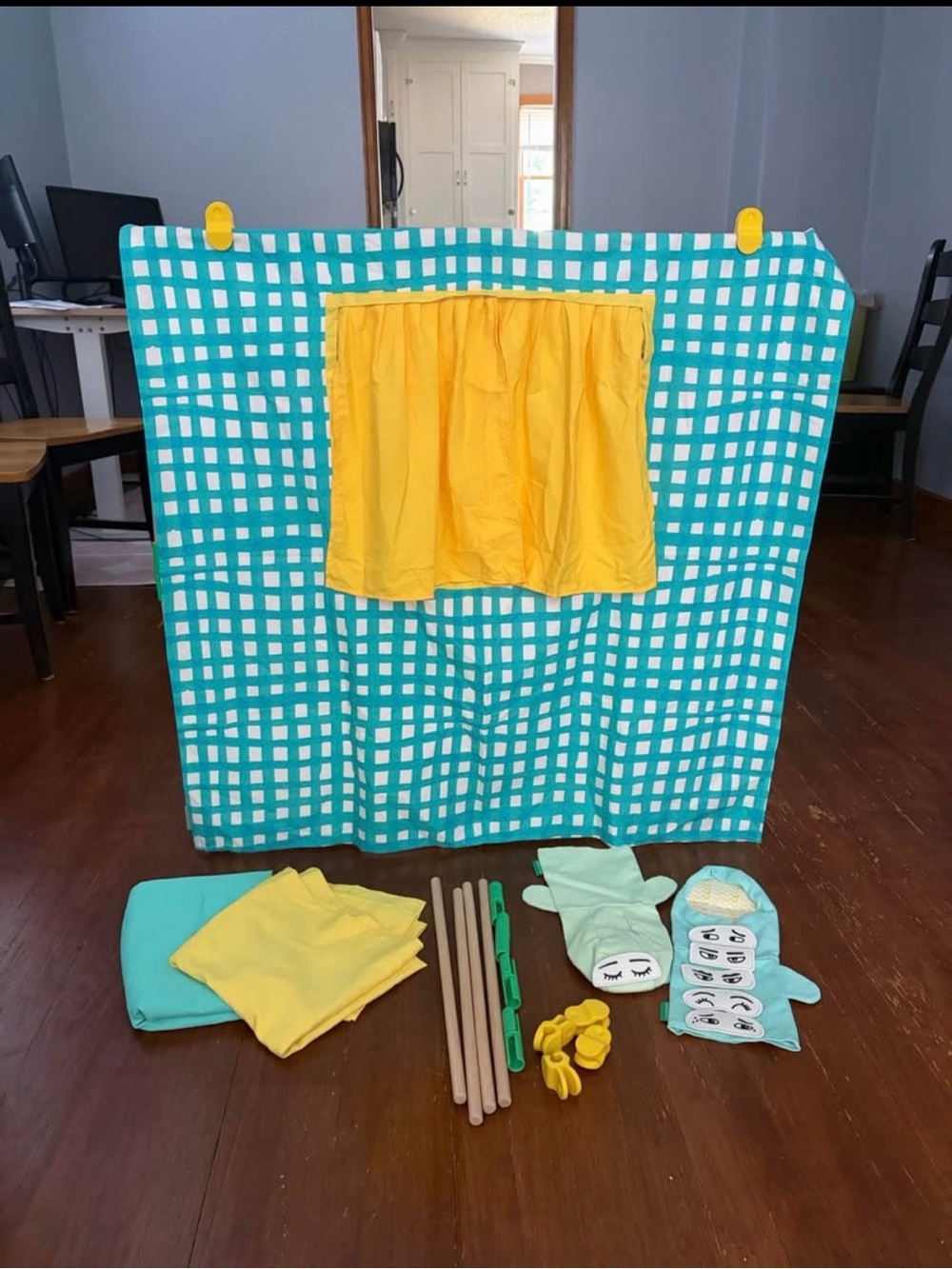 Lovevery Puppet Theater